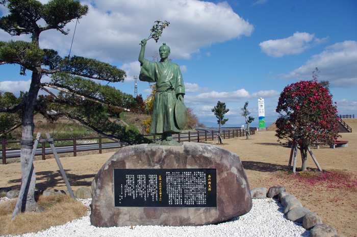 岳の新太郎銅像