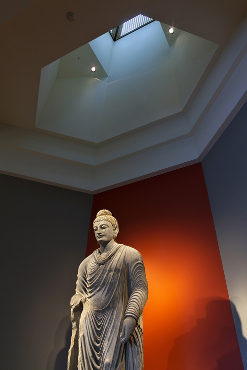 南アジア展示室 ガンダーラ仏立像