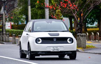第26回 日本EVフェスティバル レポート① – Honda eも「みんなでCO₂削減!!」へ向けたさまざまなる意匠の一つ。