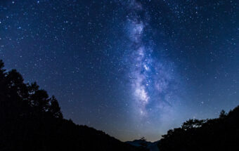 満天の星がきらめく！「スタービレッジ阿智（あち）―天空の楽園 日本一の星空ナイトツアー」